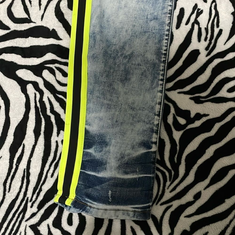 Mackeen market men’s striped neon green ripped skinny jeans Y2K acid wash size42 - Picture 4 of 14